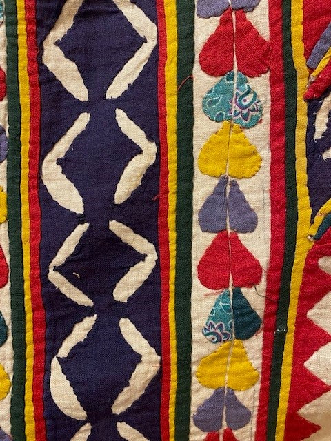 Appliqué cotton dharaniya quilt